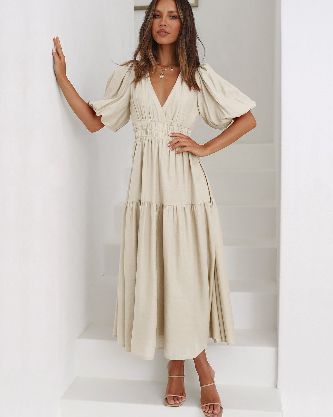 Kvinne Cocktail Midi Kjole | Smocket V-hals