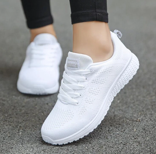 Lette joggesko dame i hvit mesh