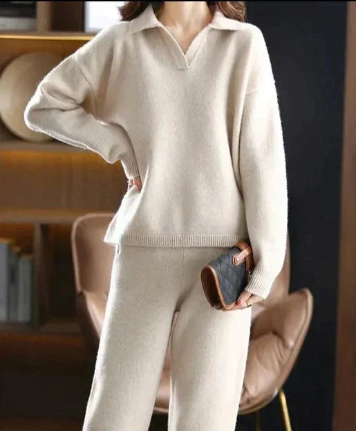Dame Turtleneck Genser og Bukse Sett i Beige