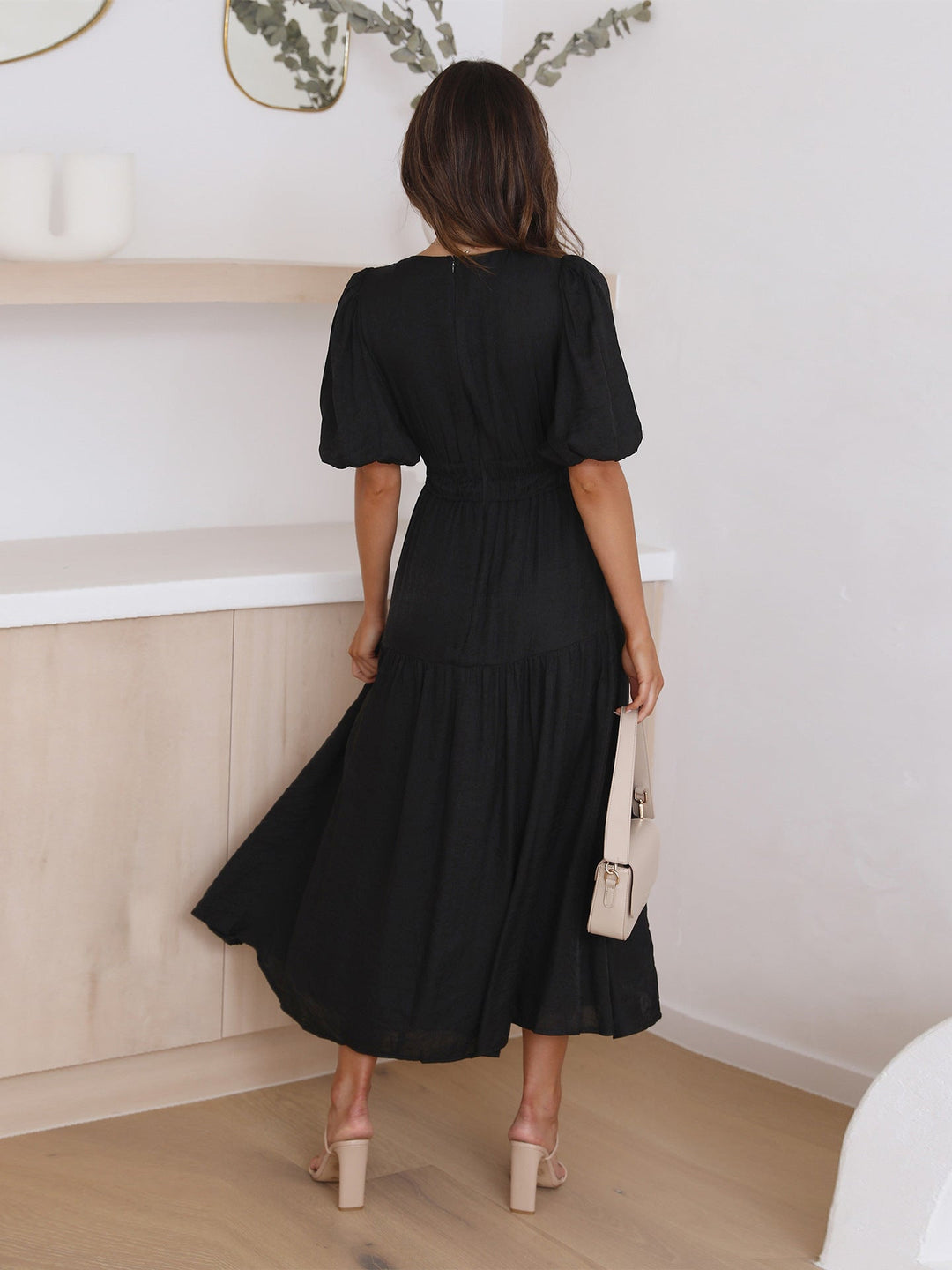 Kvinne Cocktail Midi Kjole | Smocket V-hals