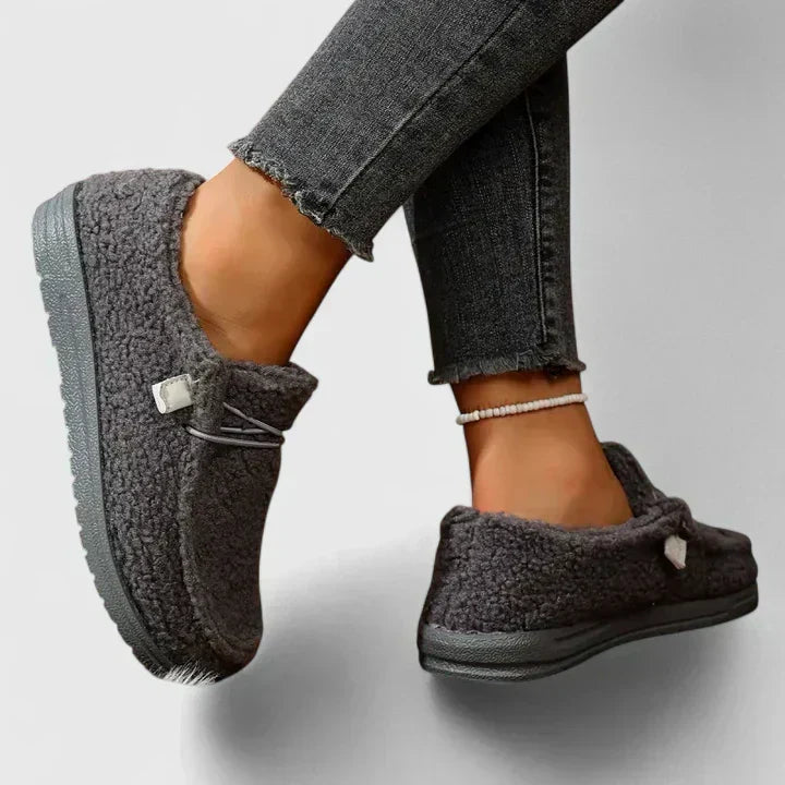 Loafers for kvinner | Flate teksturerte slip-on
