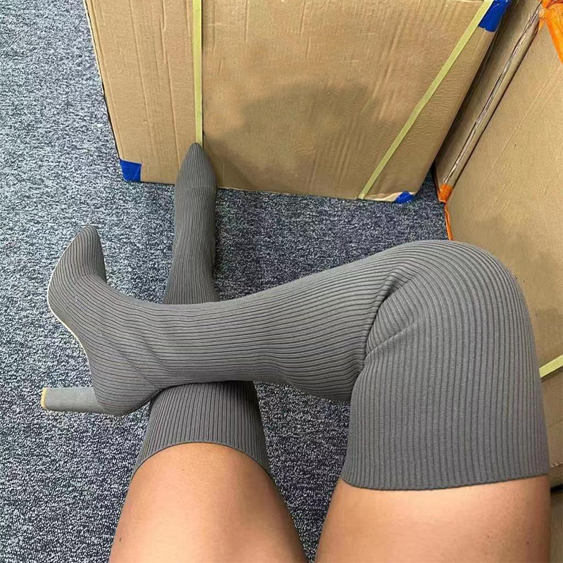 Overknestøvler dame i svart stretchstrikk
