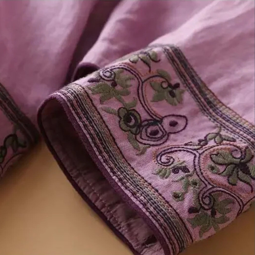 Damebluse | Brodert Drapert Detalj