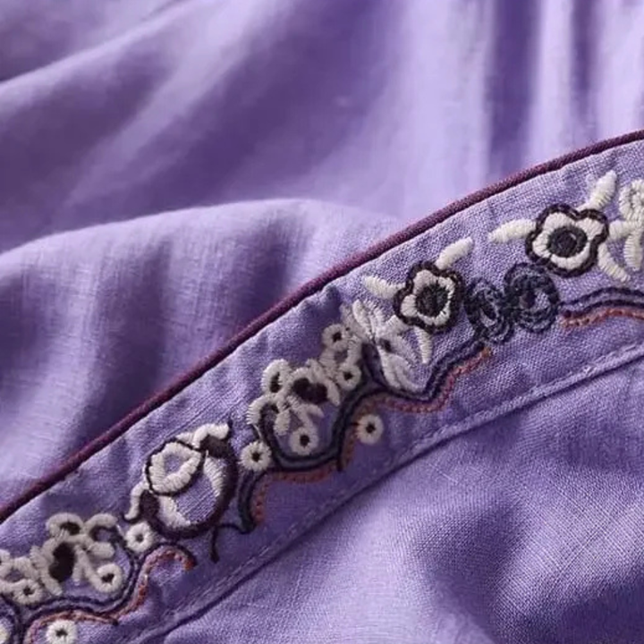 Damebluse | Brodert Drapert Detalj