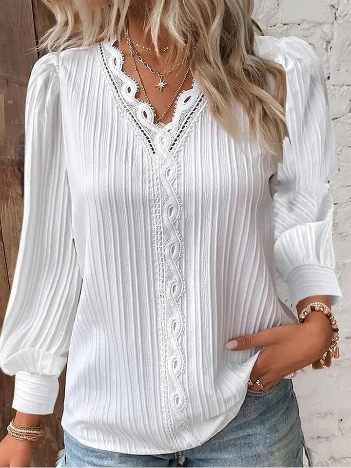 Kvinnebluse | Teksturert V-hals Detalj