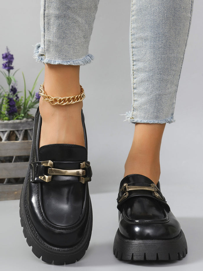 Dame Chunky Loafers med Robuste Såler og Metalldetaljer