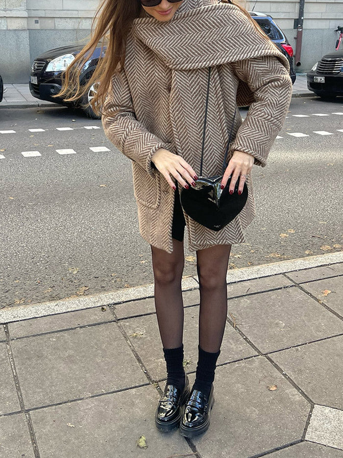 Dame Chevronmønstret Oversized Jakke med Hette