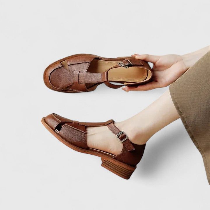 Sandaler for kvinner | Lukket tå T-stropp