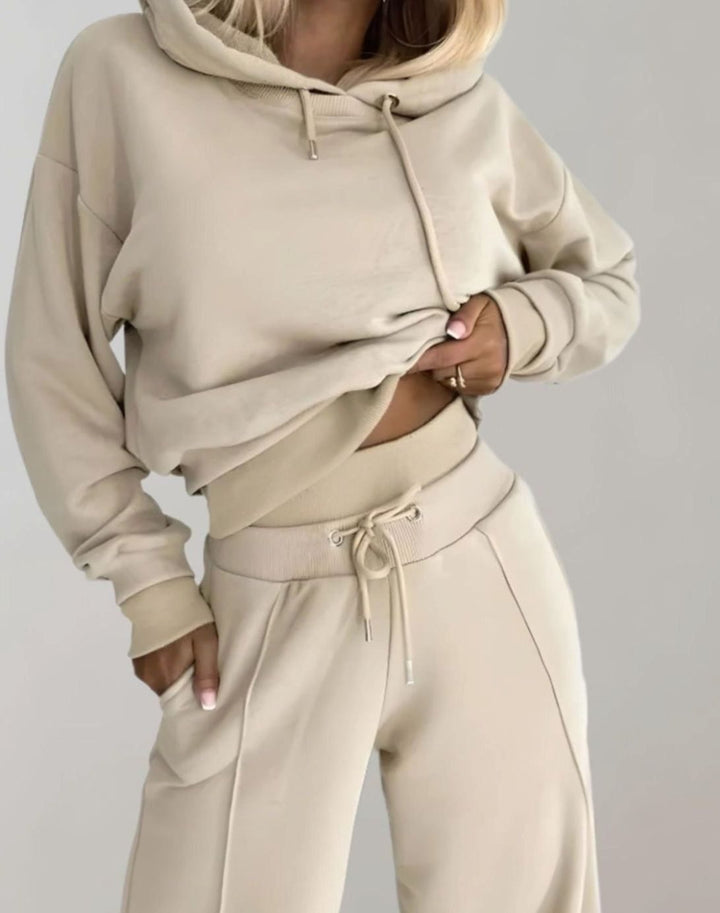 Annabelle | Kvinne To-delt Kort Hoodie Bredbenet Treningsbukse Sett