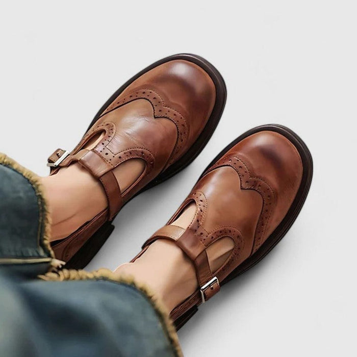 Cecilia | Kvinne Vintage Brogue Lær T-Stropper Sko Spenne Flats