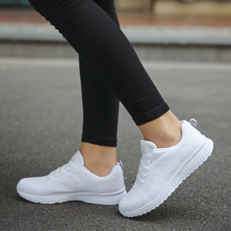 Lette joggesko dame i hvit mesh