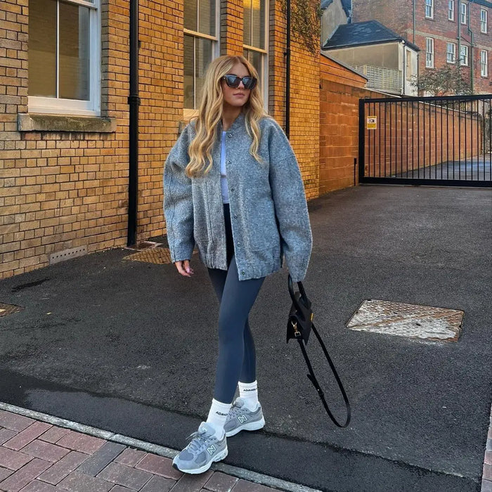 Dame Oversized Teddyjakke med Krage og Knappelukking