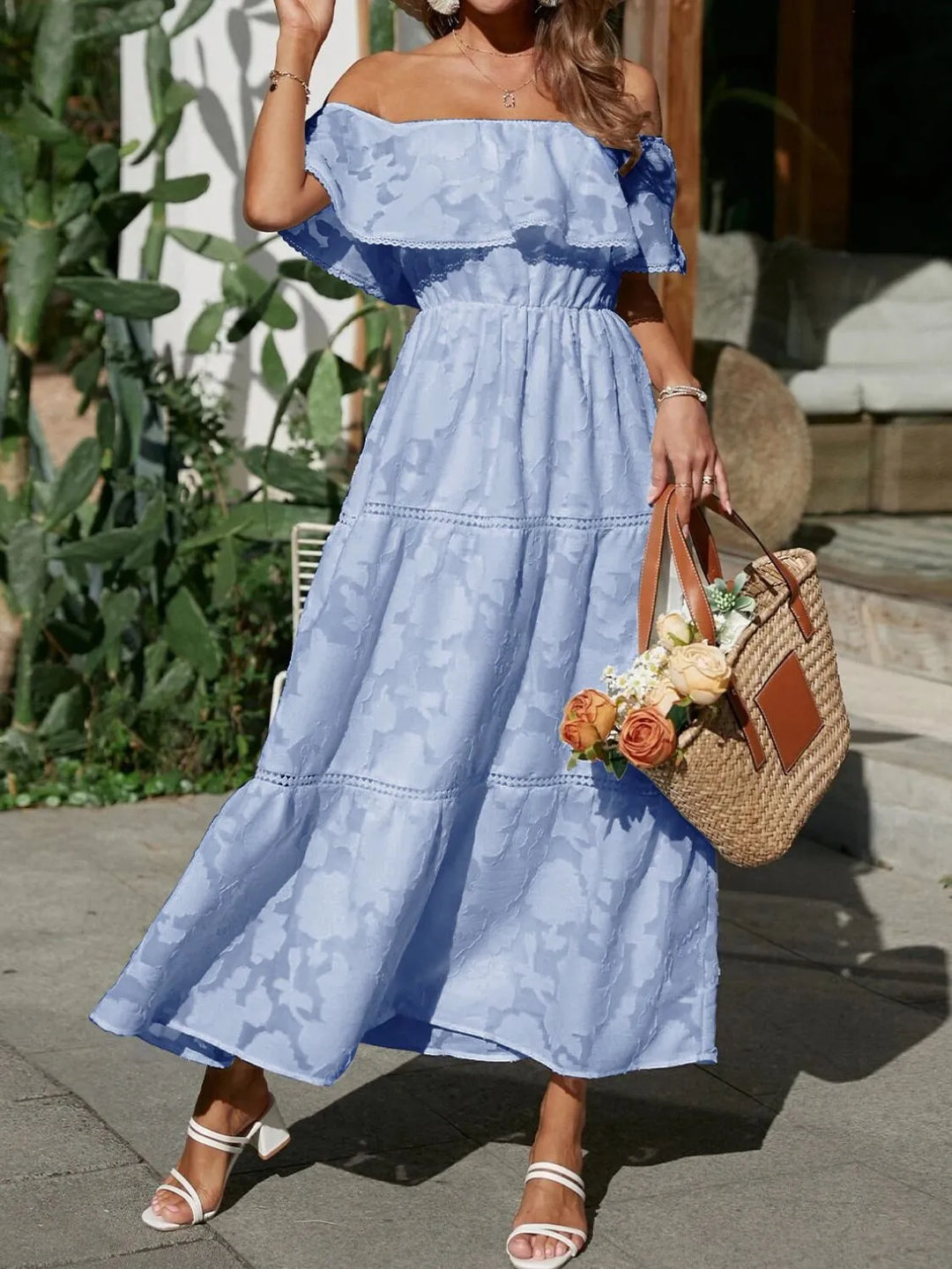 Kjole til Bryllupsgjest | Off-Shoulder Lagdelt