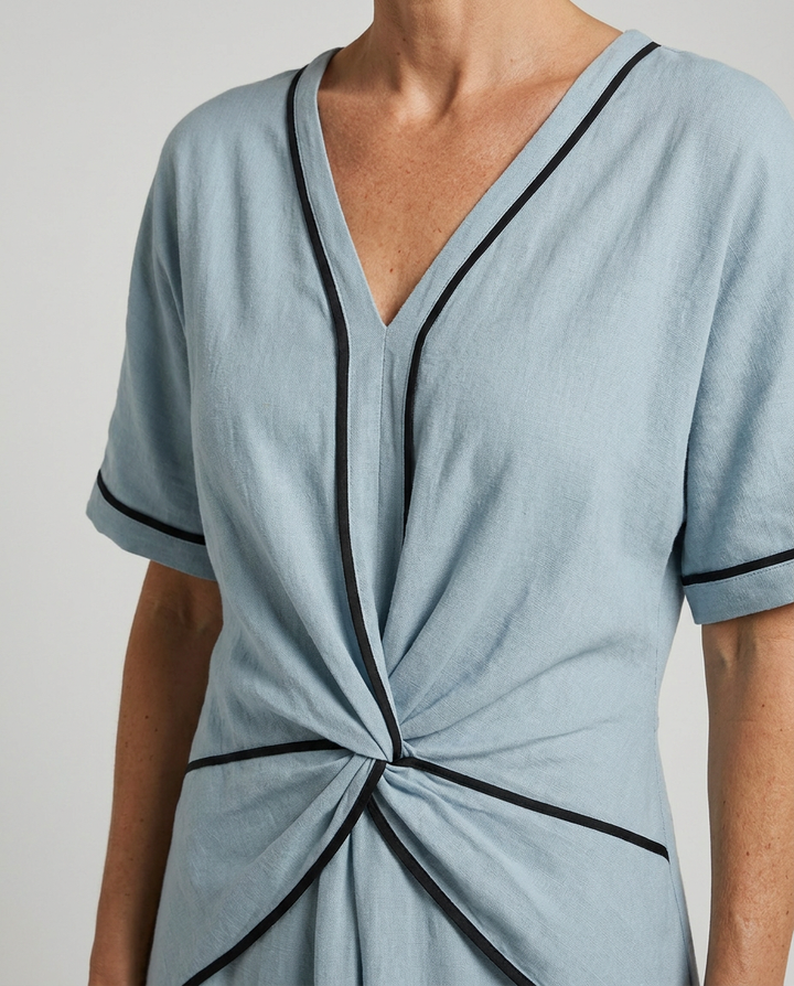 Kvinne Sommerkjole | Twist Front Maxi V-Hals Trim
